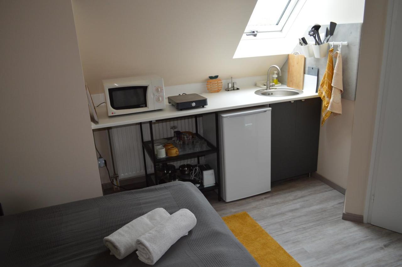 Rebeka Panzio Bed & Breakfast Тихани Екстериор снимка