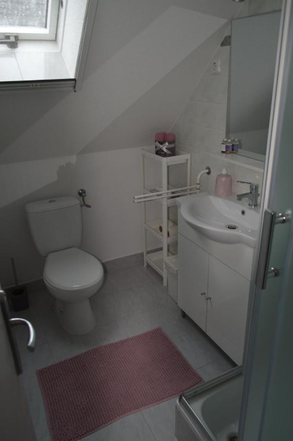 Rebeka Panzio Bed & Breakfast Тихани Екстериор снимка